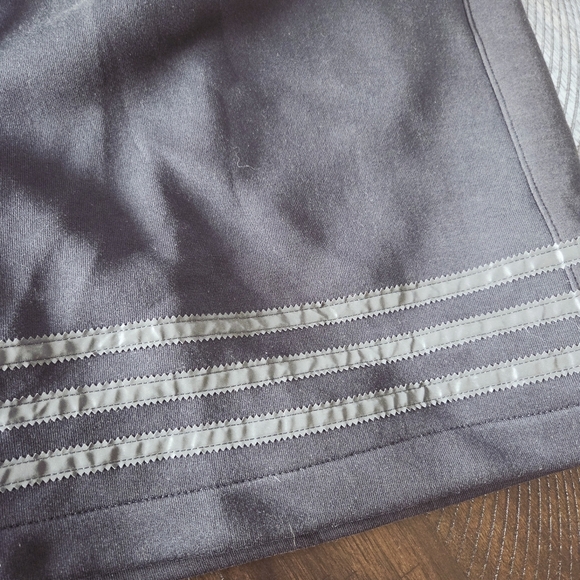 Adidas Originals Neuclassics Shorts IR9430 Size Small Men's NEW Black Loose Fit - Picture 7 of 13